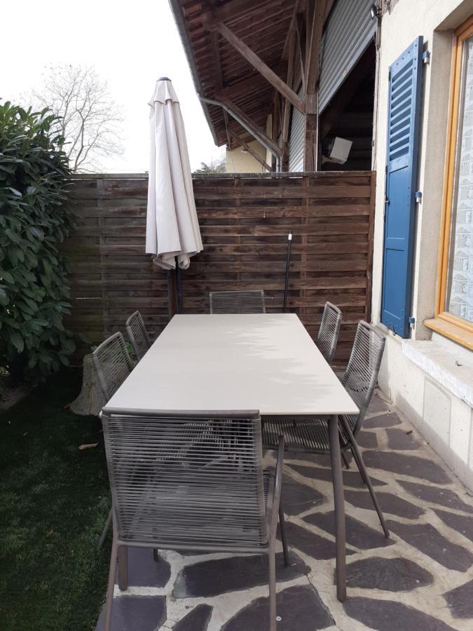 Gite 32 Rue Du Huit Mai Freneuse  Exteriér fotografie